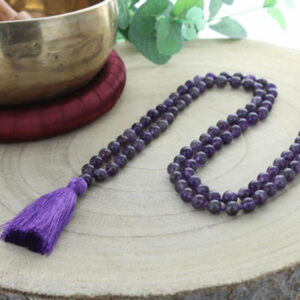 collier, collier femme, collier homme, collier mala, collier 108 perles, mala, 108 perles, collier tibétain, mala tibétain, collier mala tibétain, collier mala 108 perles, mala 108 perles, améthyste, collier améthyste, améthyste lithothérapie, améthyste vertus, améthyste bienfaits, mala améthyste, collier améthyste, collier mala améthyste