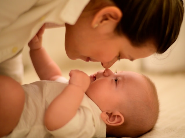 Yoga Maman-Bébé : cours à Lons-le-Saunier | Jura, yoga maman bébé, yoga maman bébé jura